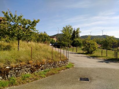 Rencontre au pied des éoliennes