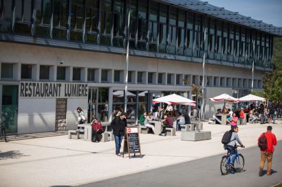 Photo du restaurant universitaire Lumière, campus de la Bouloie