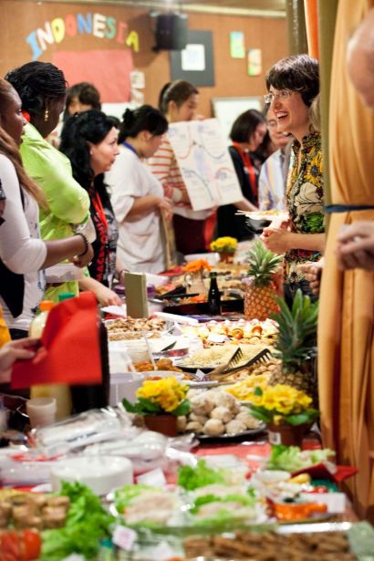 plats variés sur la table