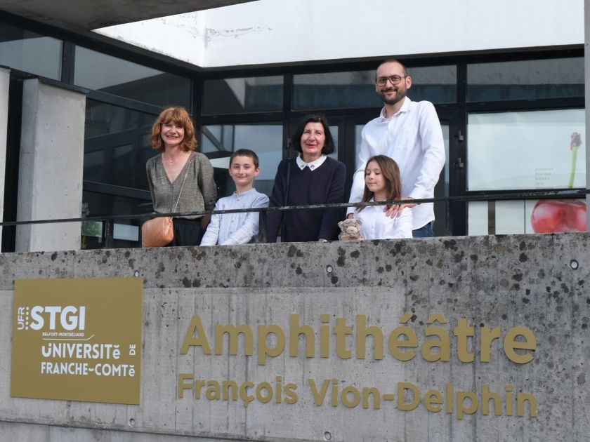 Brigitte Vion-Delphin -épouse de François Vion-Delphin, ses enfants et petits-enfants