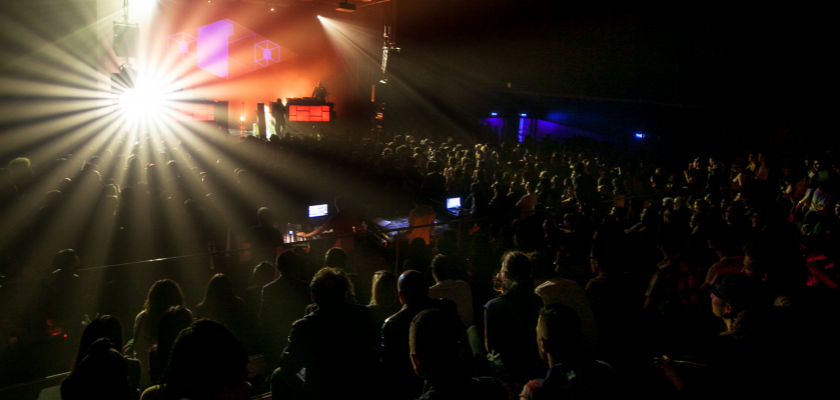 Une scène de concert
