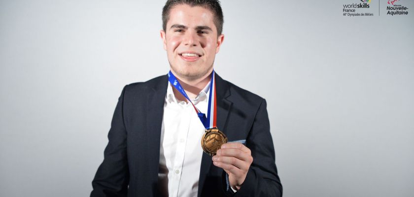 Médaille de bronze aux Olympiades des métiers pour Thomas Jullien, ancien étudiant de l'IUT de Belfort-Montbéliard