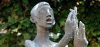 Statue