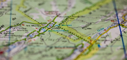Vue d'une carte avec une frontière