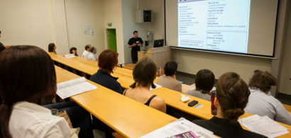 Conférence devant un public de doctorants
