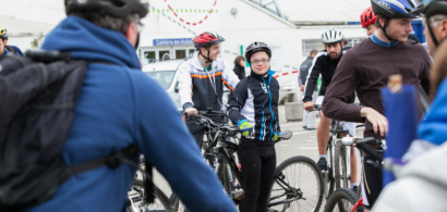Un groupe de cyclistes.