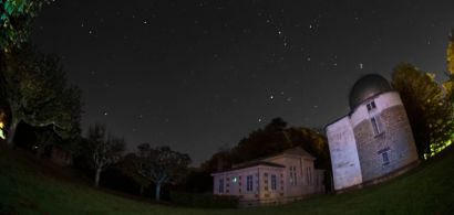 Vue du ciel étoilé de l'observatoire