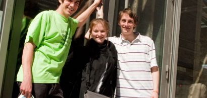 3 étudiants