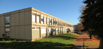 Photo extérieure du bâtiment GMP de l'Iut Besançon-Vesoul, site de Besançon
