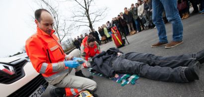 Simulation d'assistance à un piéton renversé