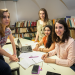 Les étudiantes qui ont traduit l'application