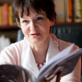 Portrait de Damienne Bonnamy, directrice de l'Université Ouverte